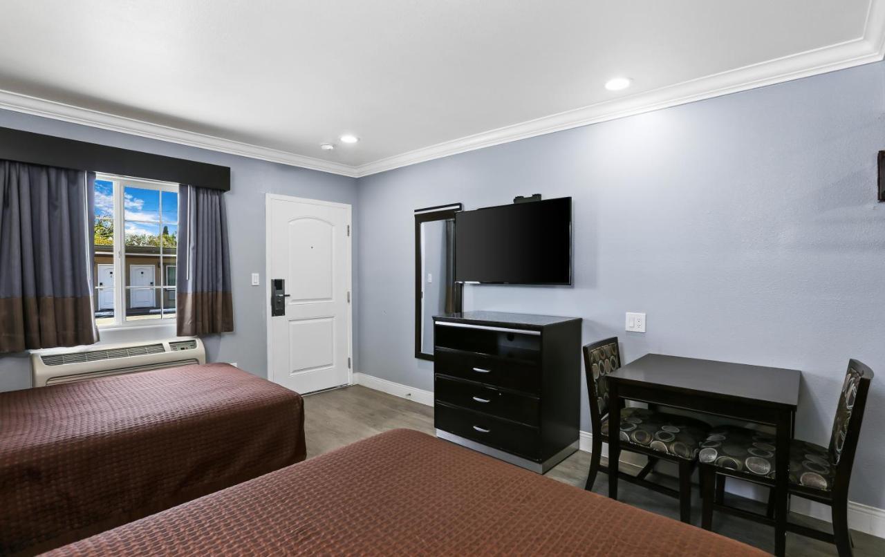 3Rd Avenue Inn La Habra Esterno foto