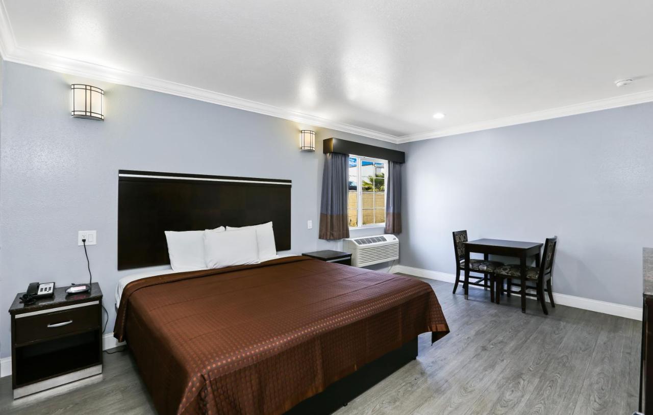 3Rd Avenue Inn La Habra Esterno foto